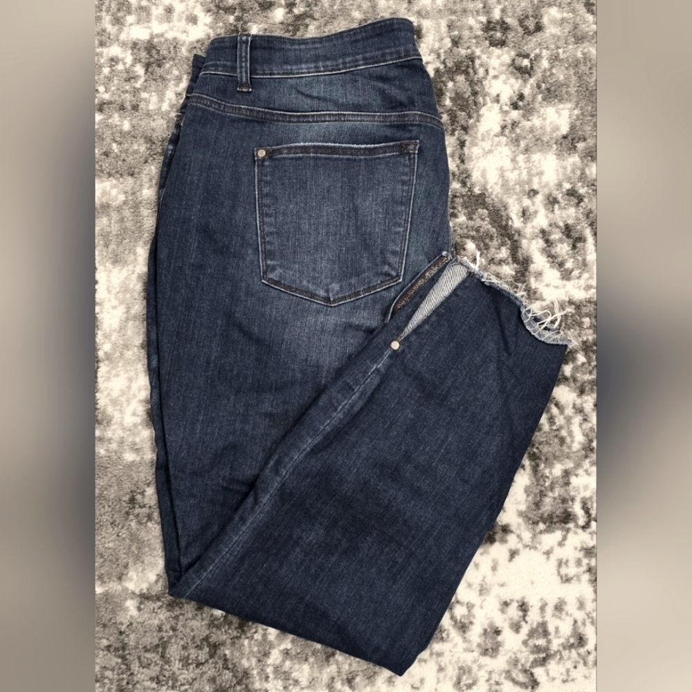 Judy blues split hem raw hem jeans